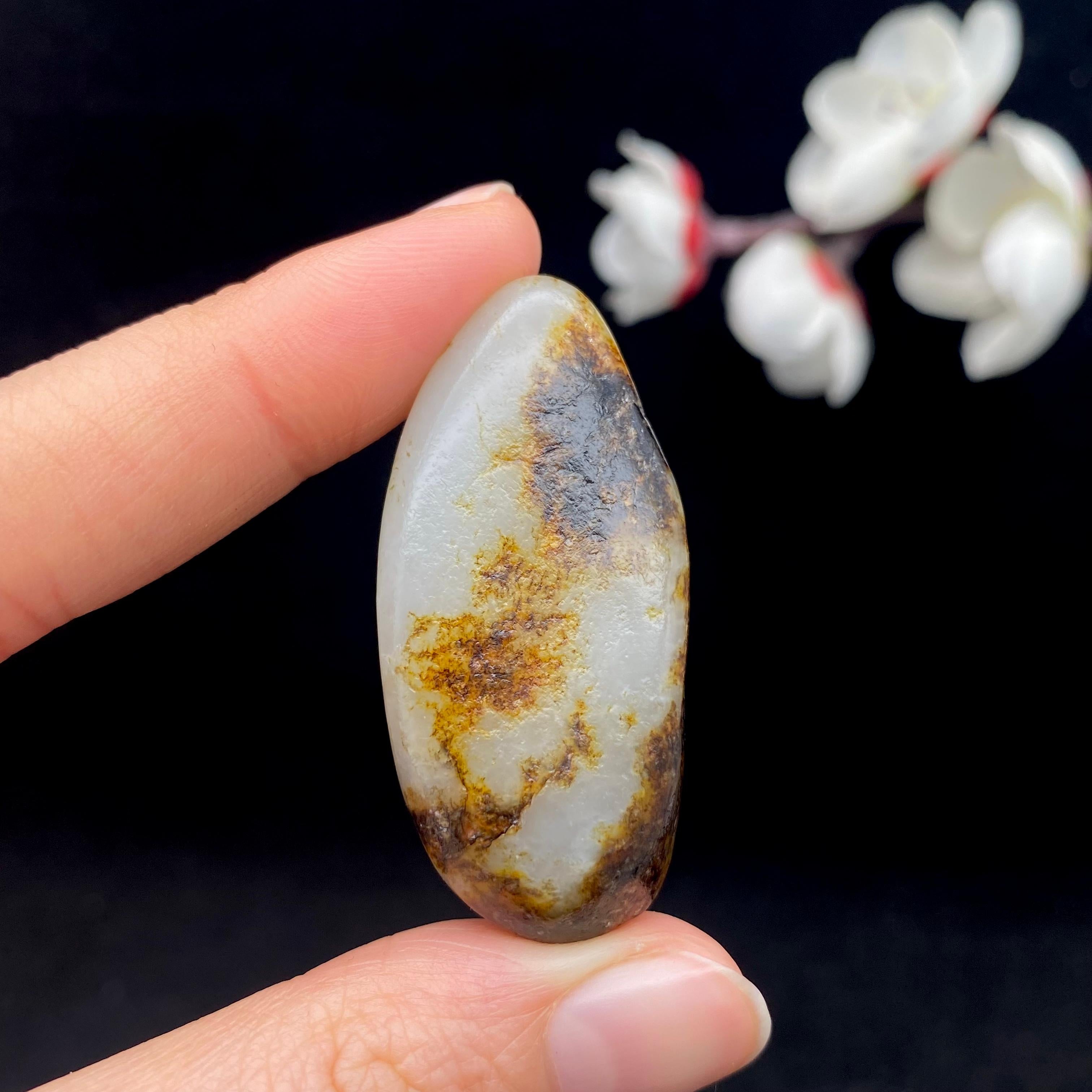 和田玉秋梨皮籽料（18.4g）