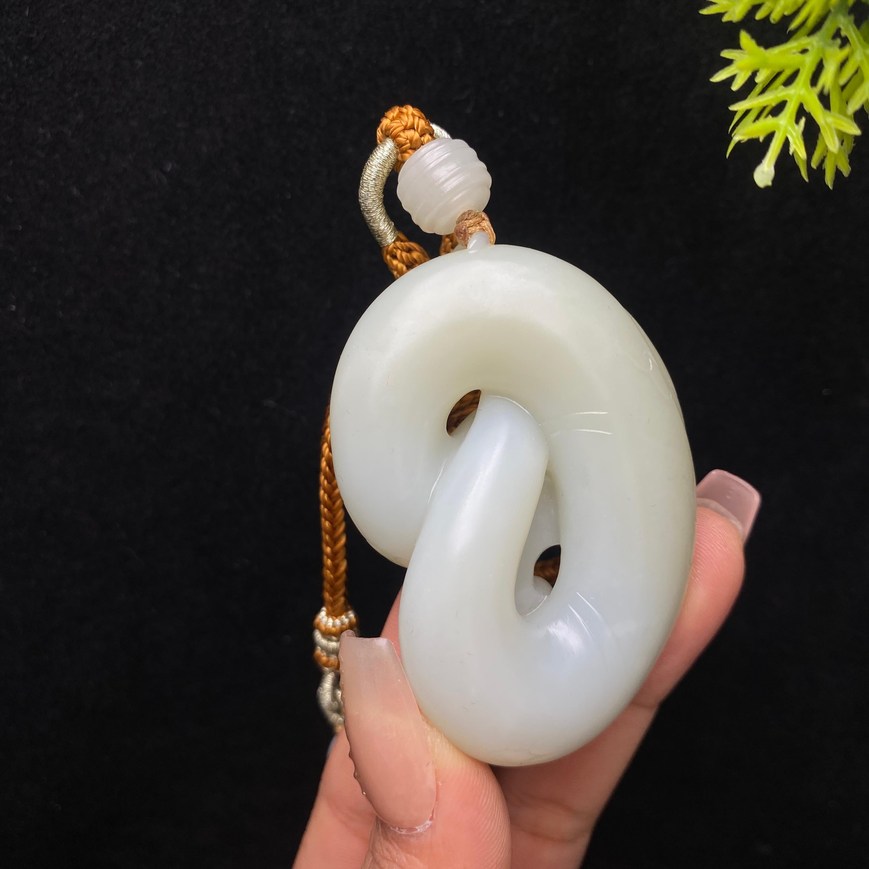 和田玉米达料生肖蛇挂件（收藏款）（68.999g）