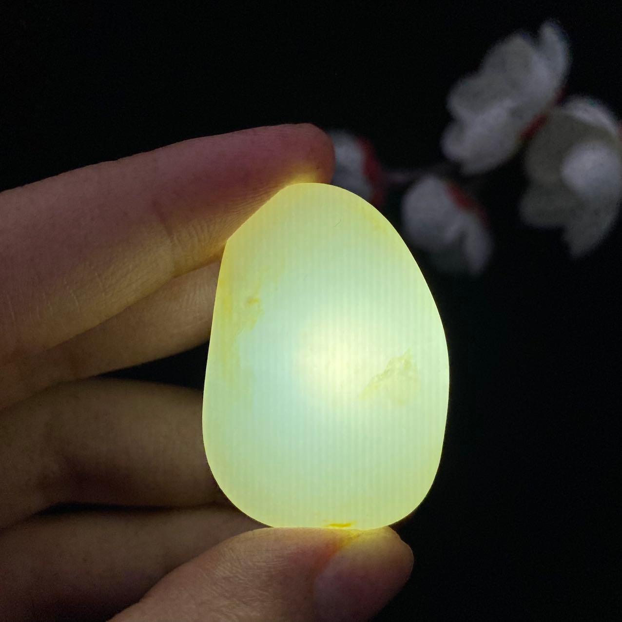 和田玉白玉籽料（15.5g）