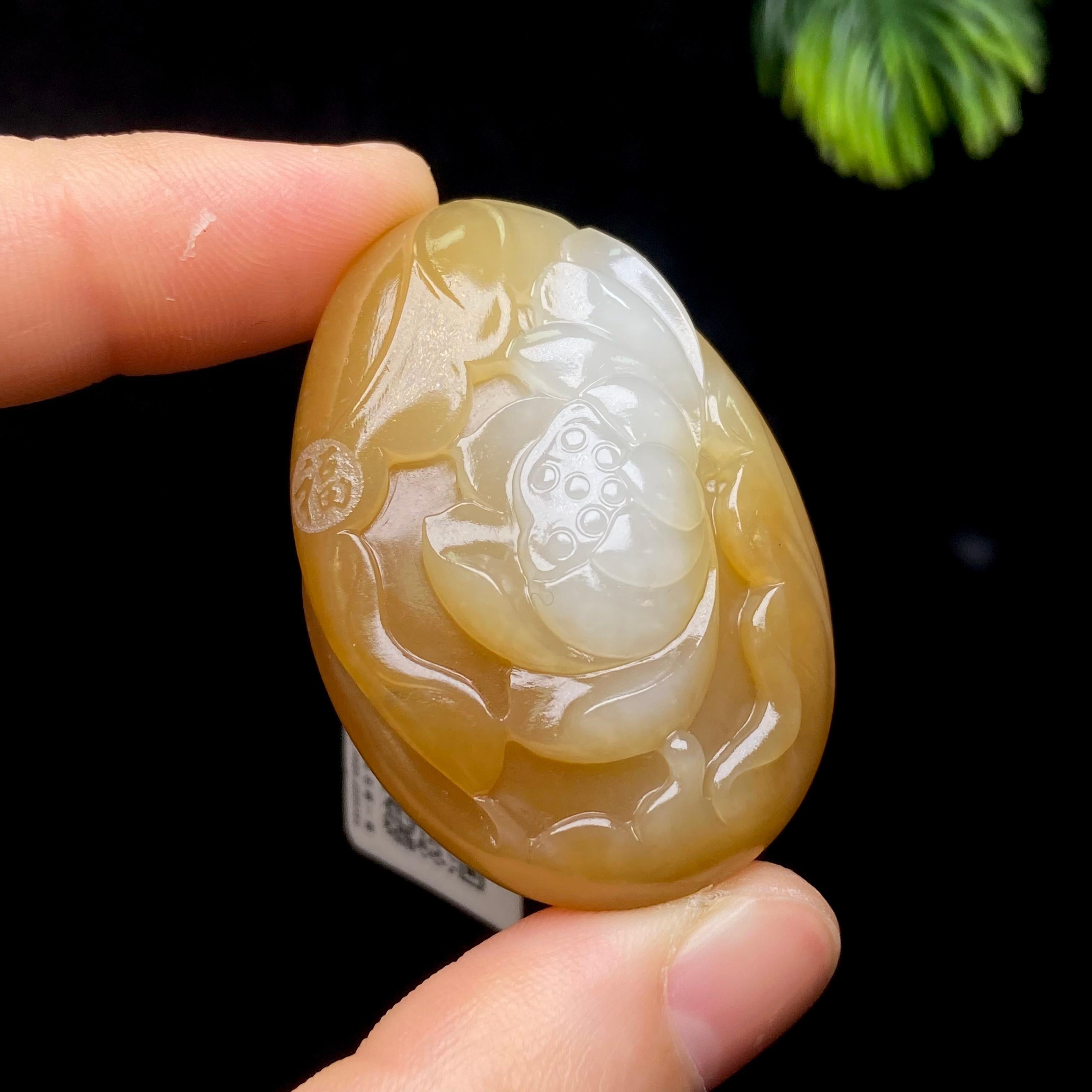 和田玉糖白花开富贵（41.4g）