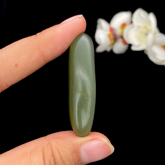 和田玉-青玉籽料原石（15.4g）