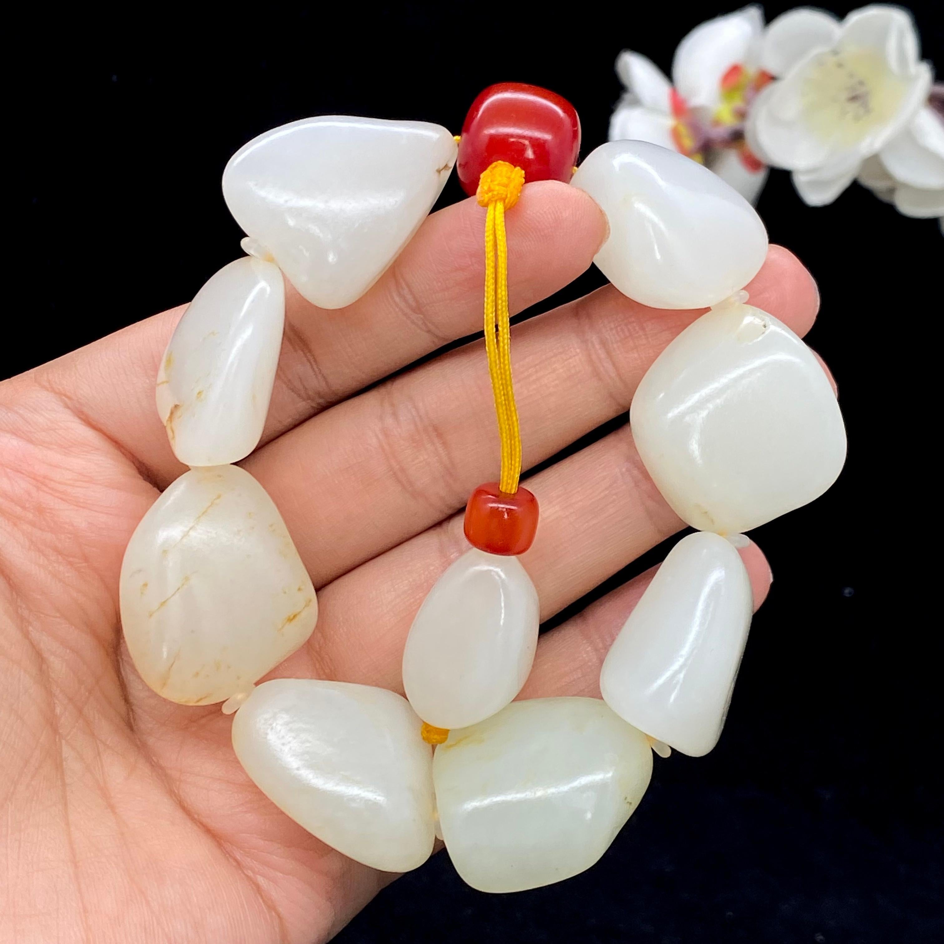 和田玉洒金皮籽料【精品手串】（100.8g）