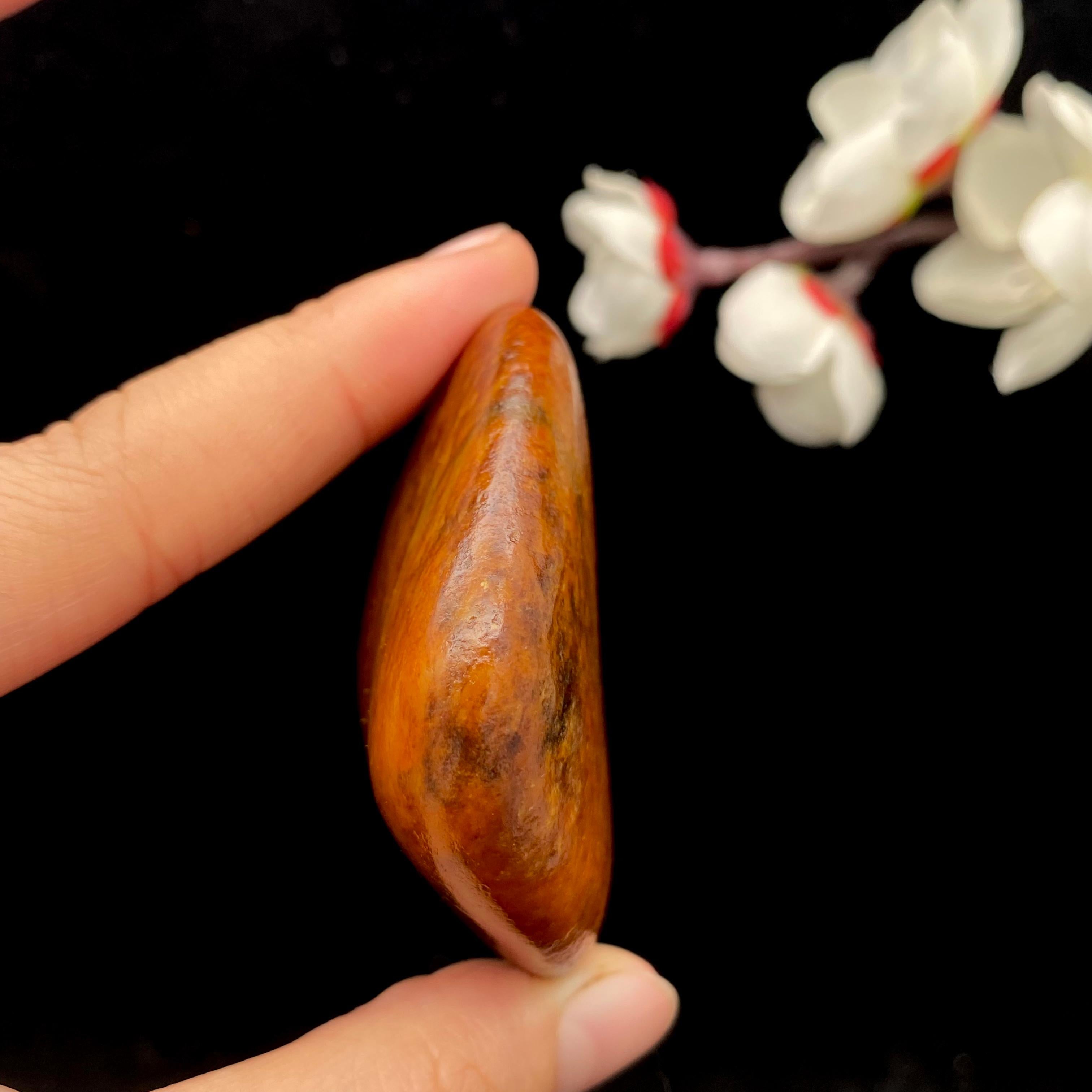 和田玉红沁皮籽料原石（78.3g）
