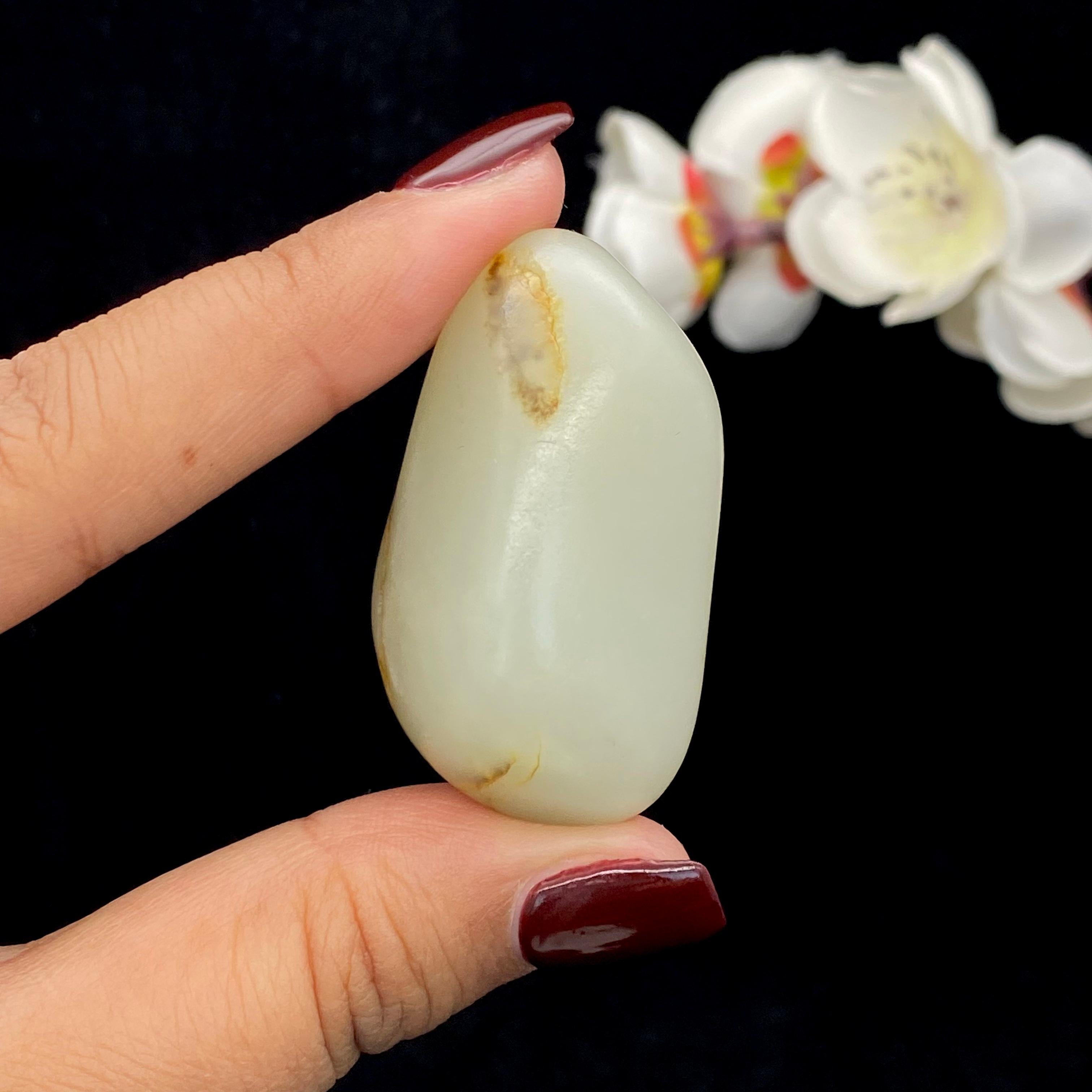 和田玉黄皮籽料挂件(35.2g)