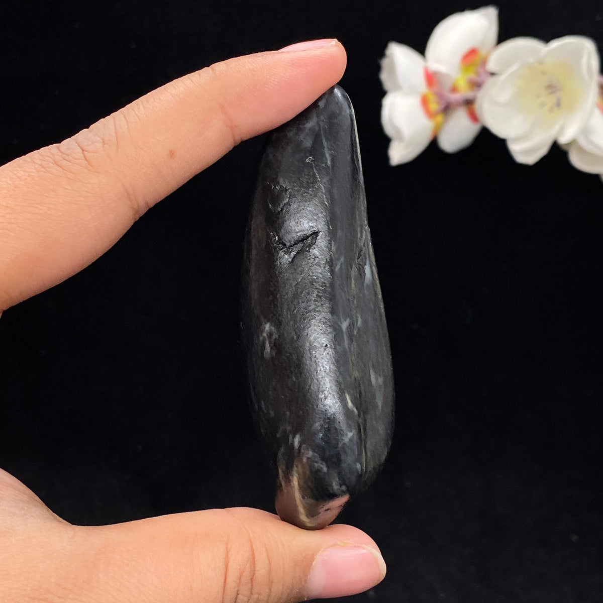 和田玉青花籽料手把件（76.8g）
