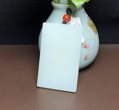 和田玉带翠平安无事牌（79.5g）