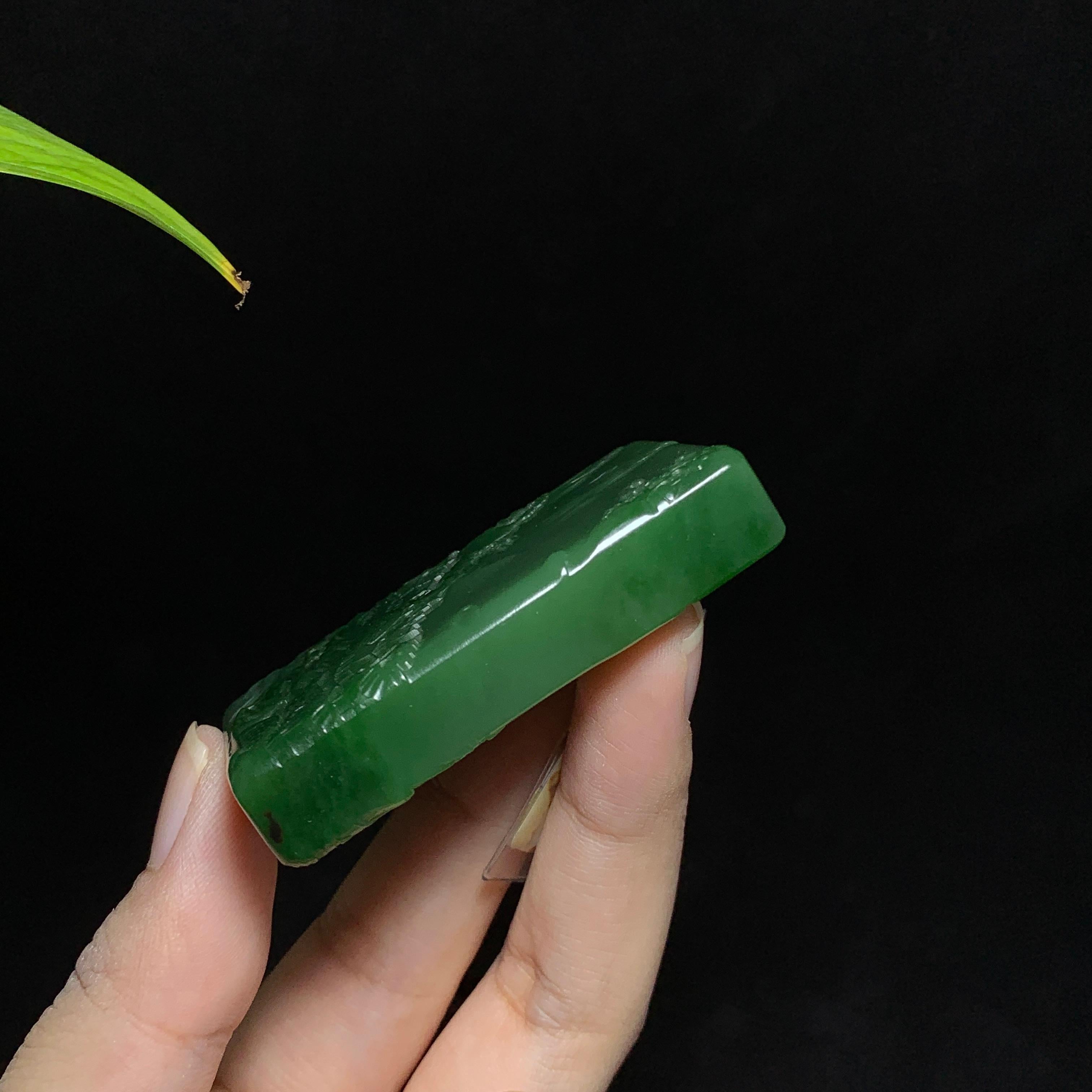 和田山料碧玉山水无事牌挂件（61.0g）