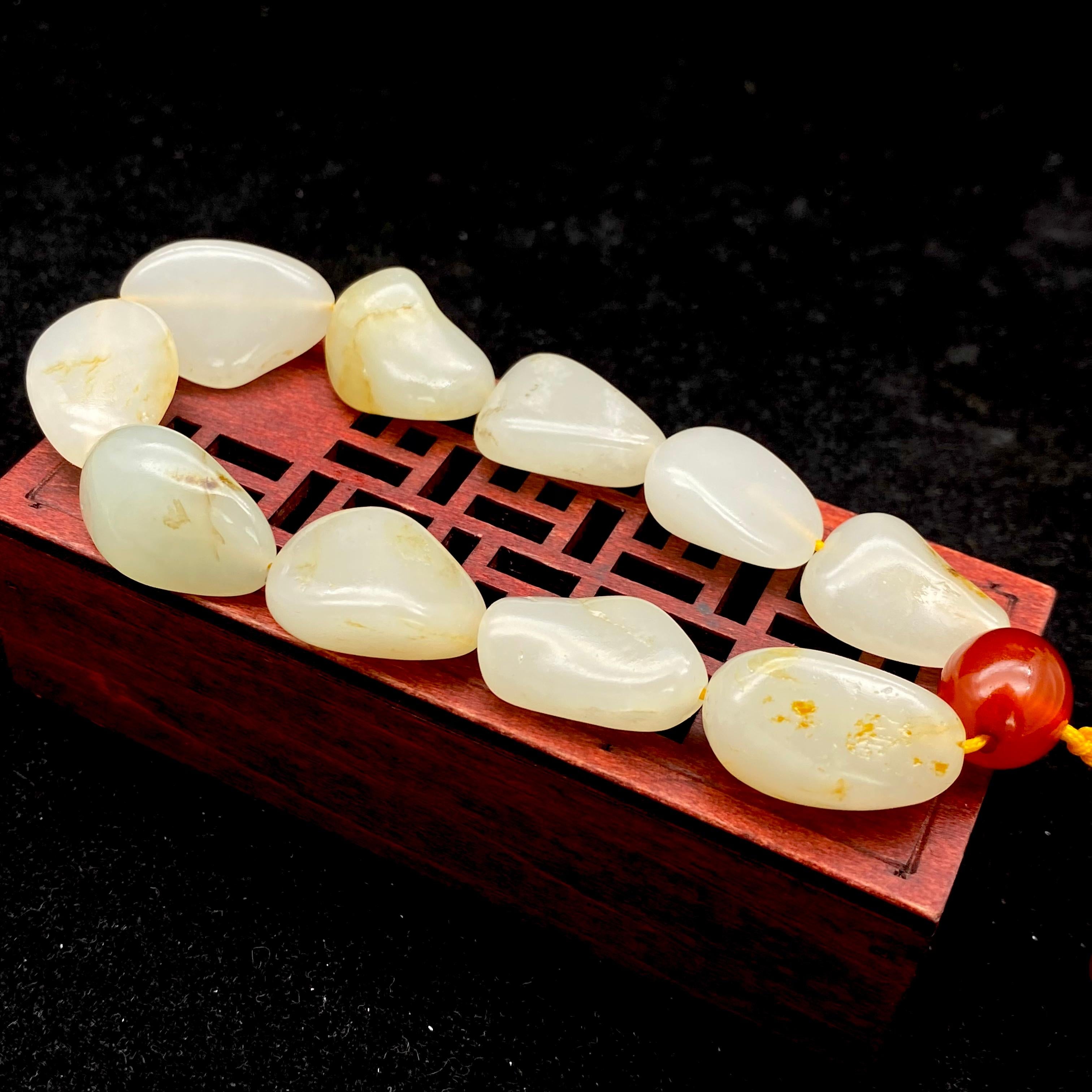 和田玉洒金皮【精品手串】（44g）