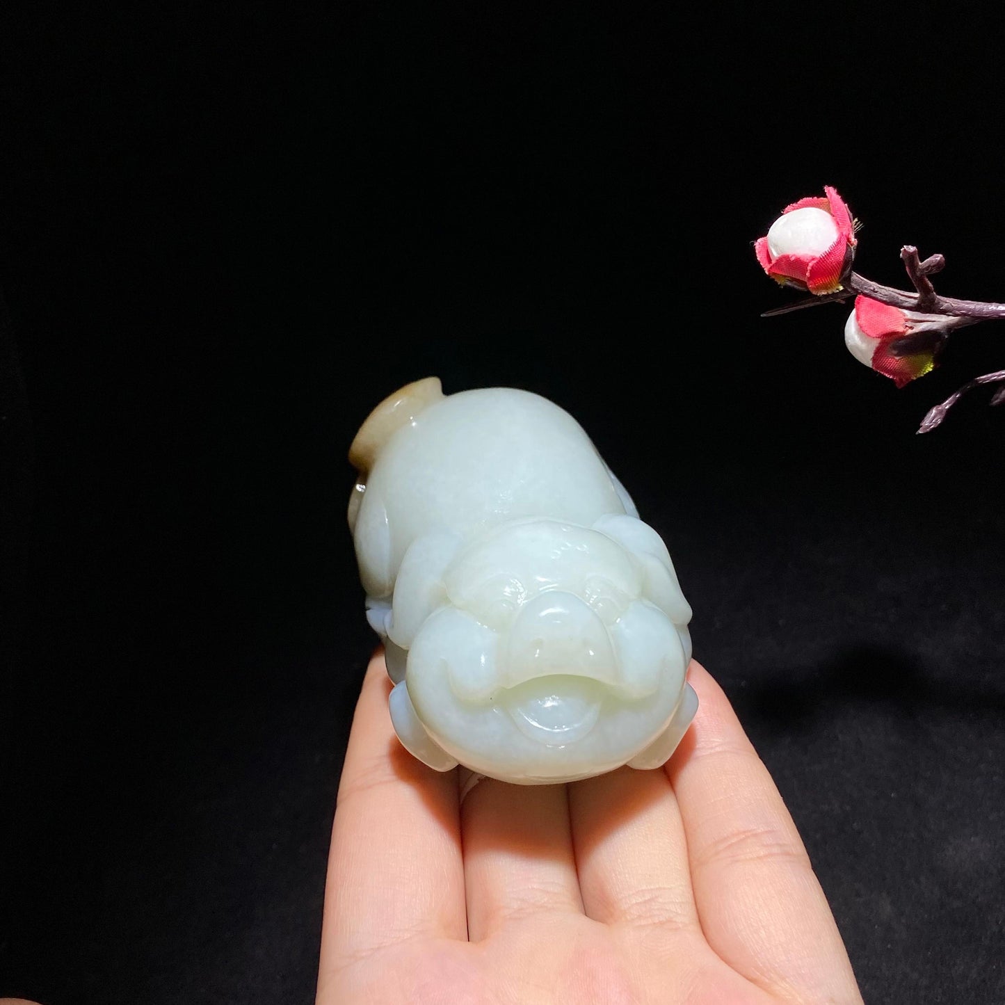 新疆且末糖白玉生肖猪手把件（258.9g）