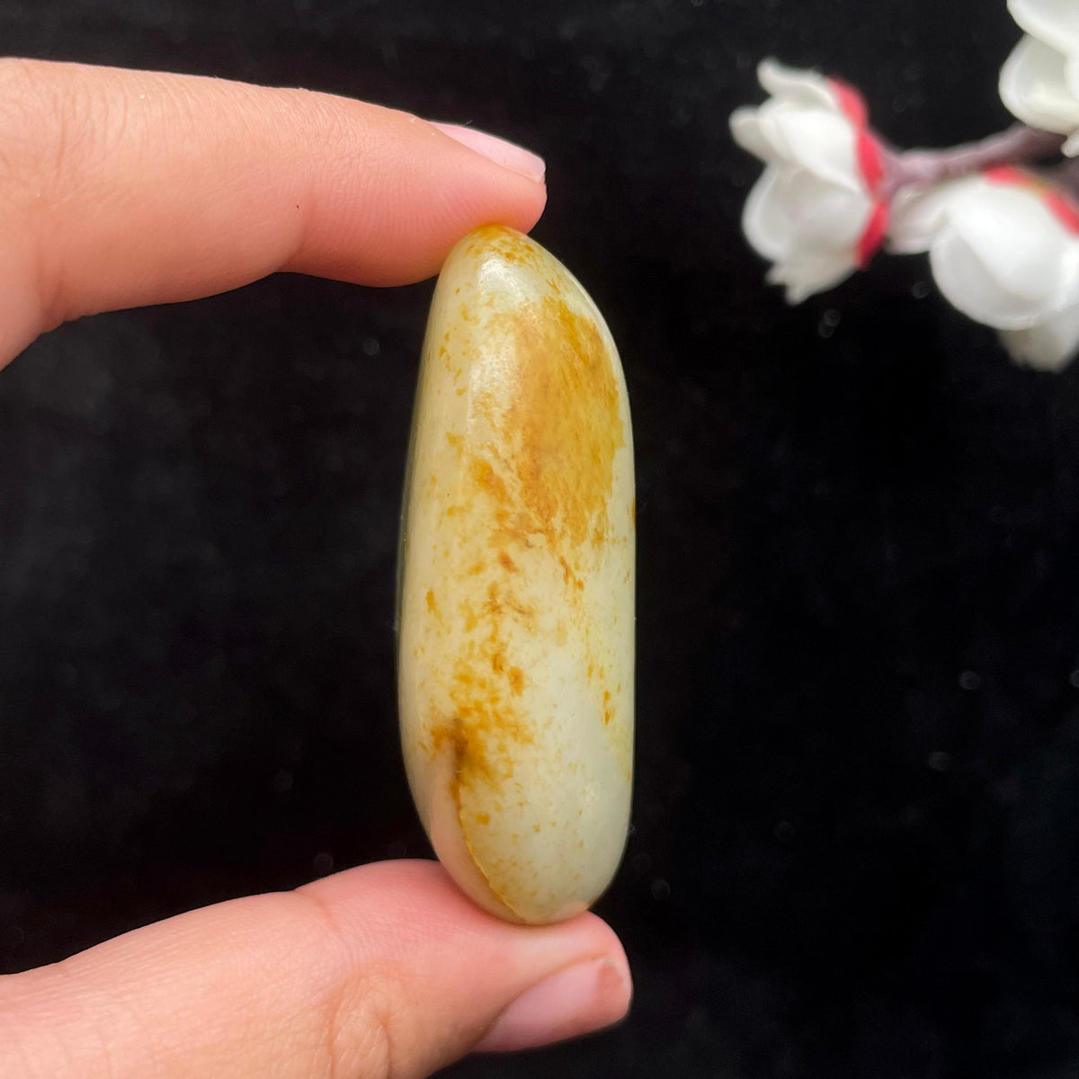 和田玉黄皮籽料挂件（44.4g）