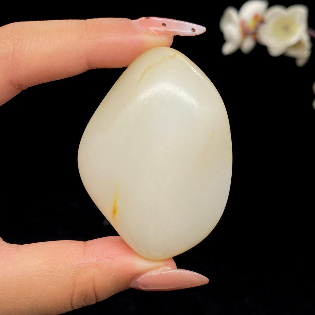 和田玉白玉籽料手把件（64.36g）