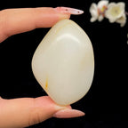 和田玉白玉籽料手把件（64.36g）