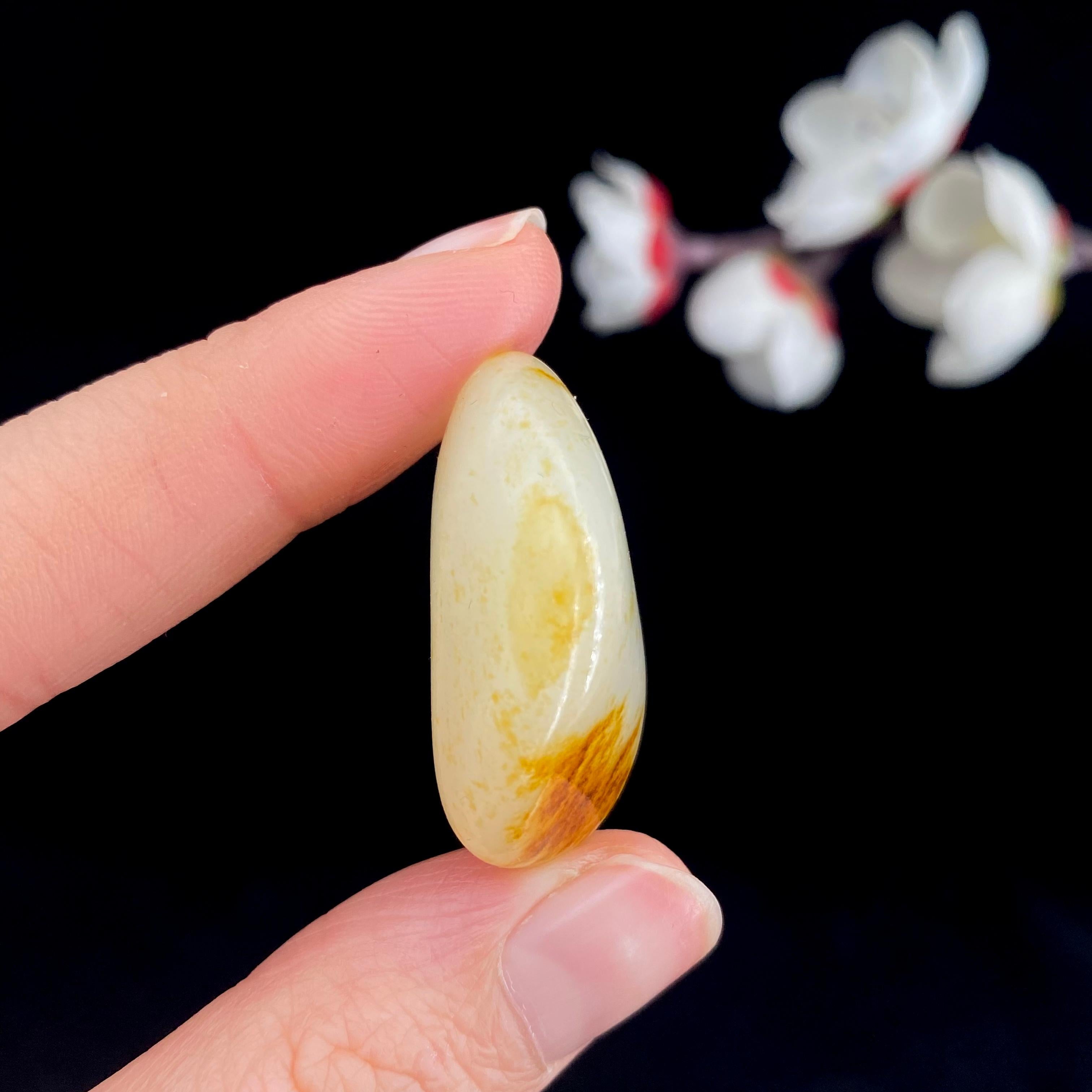 和田玉洒金皮籽料（11.9g）