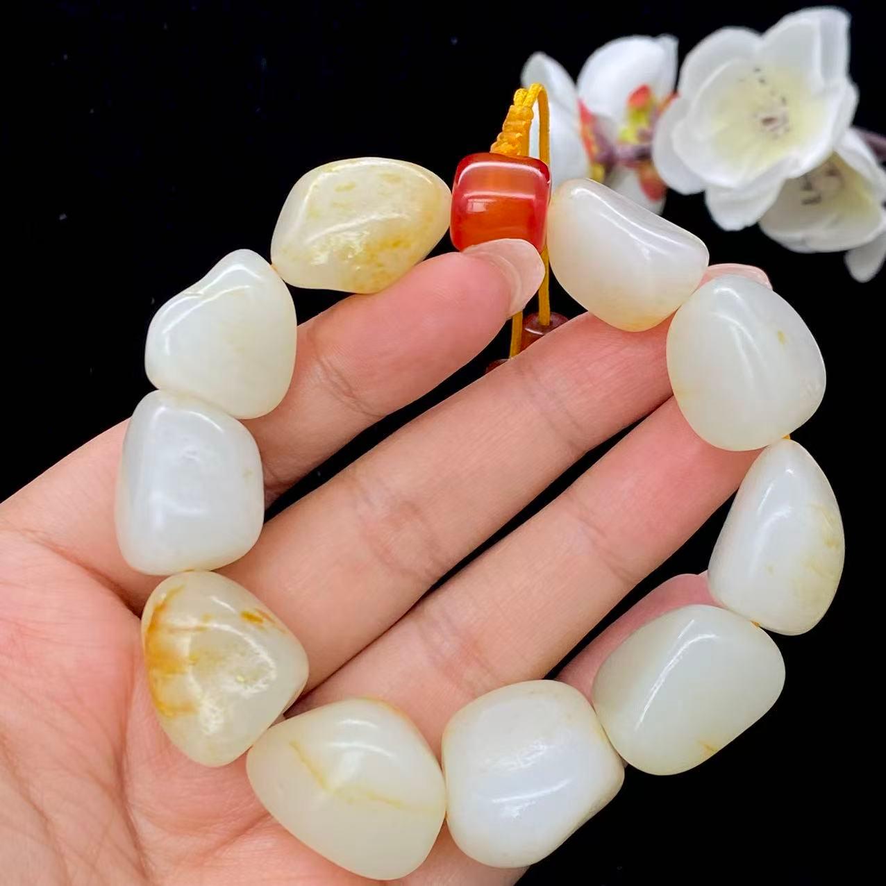 和田玉洒金皮籽料【精品手串】（104.3g）