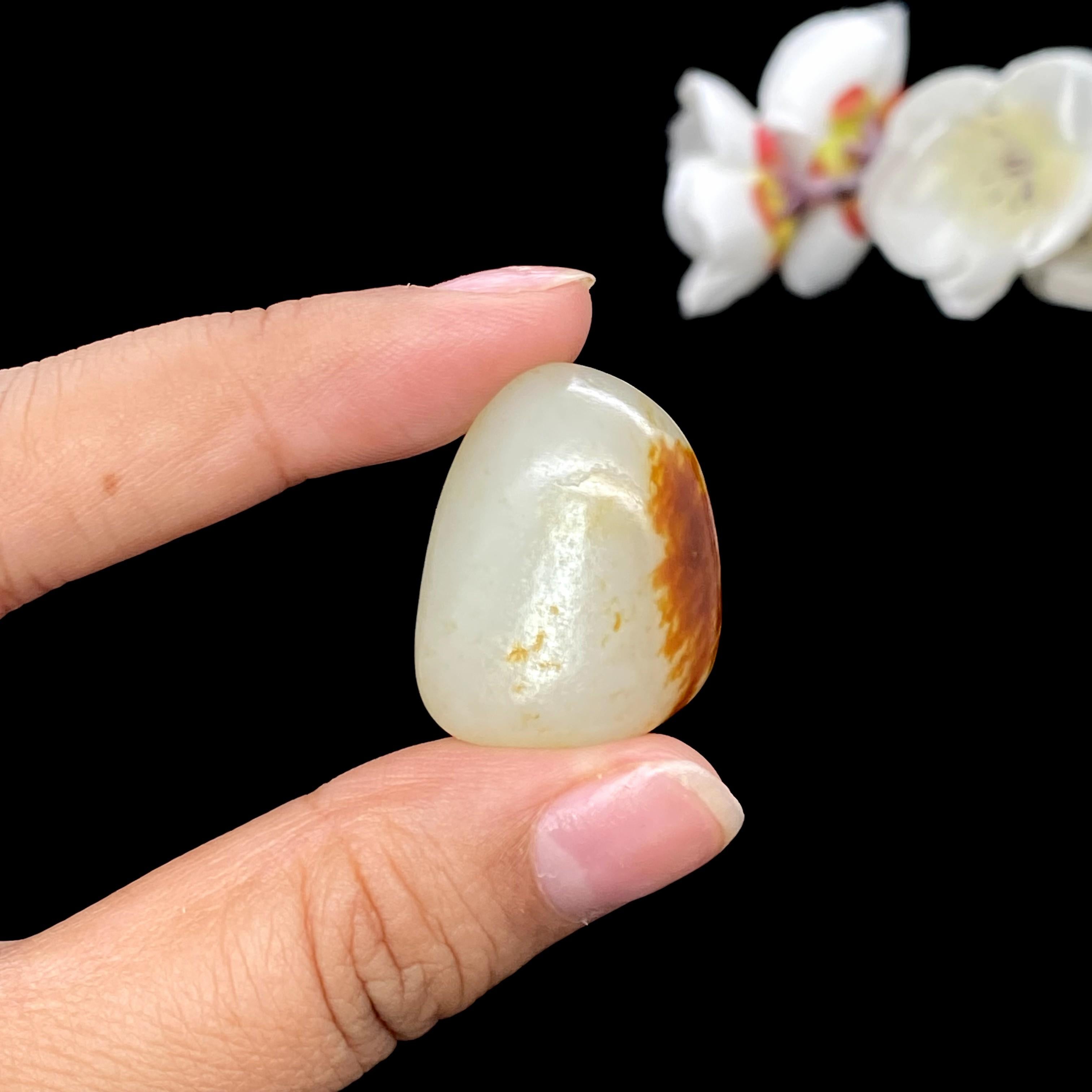 秒杀和田玉聚黄皮籽料（12g）