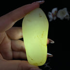 和田玉白玉籽料手把件（90.8g）