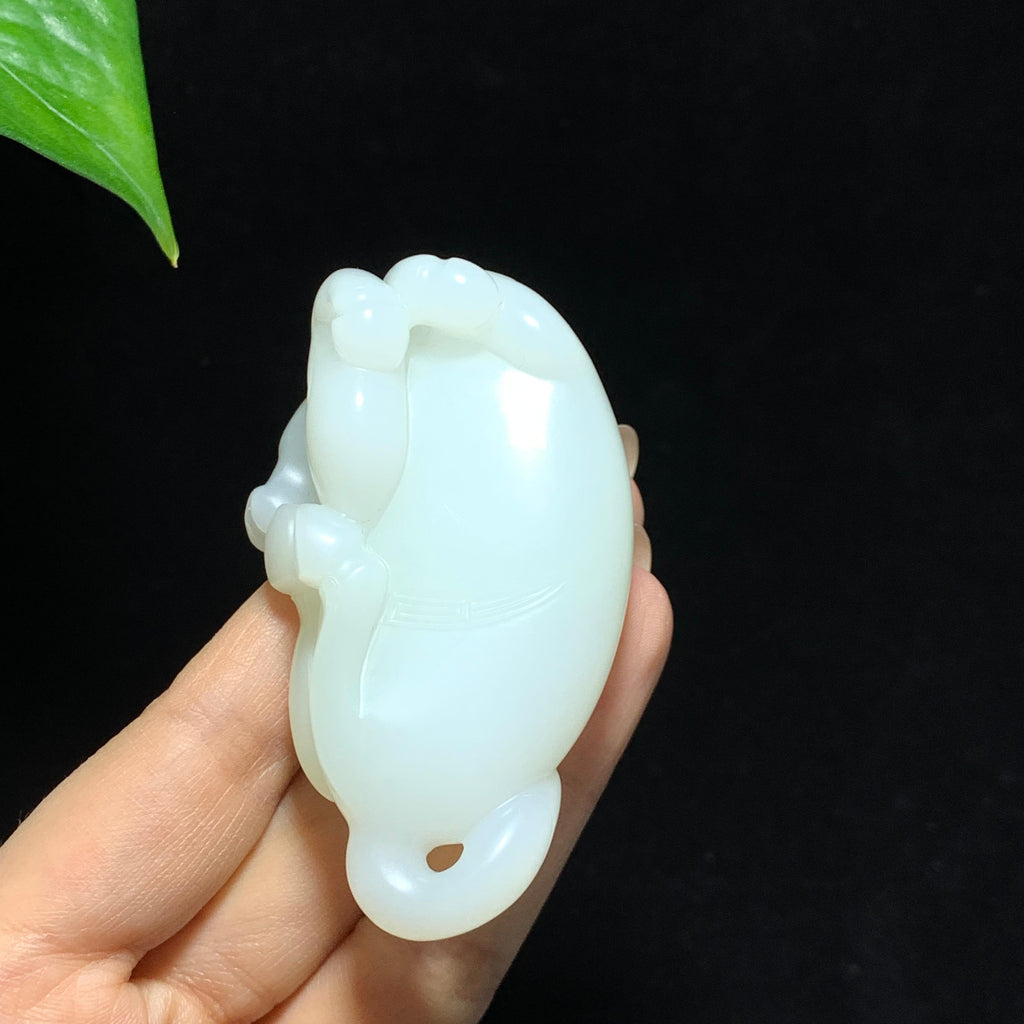 和田山料白玉生肖马手把件（91.2g）