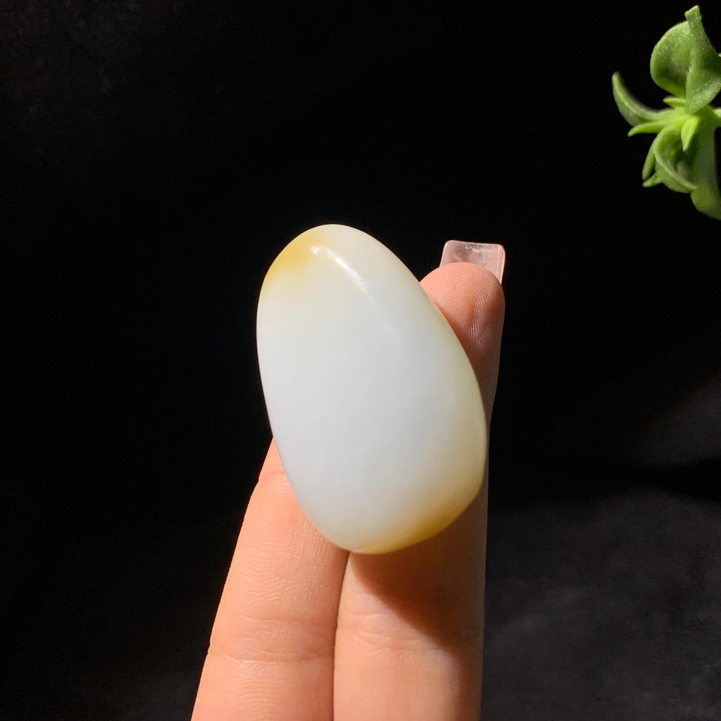 和田山料羊脂白玉佛公（30.8g）