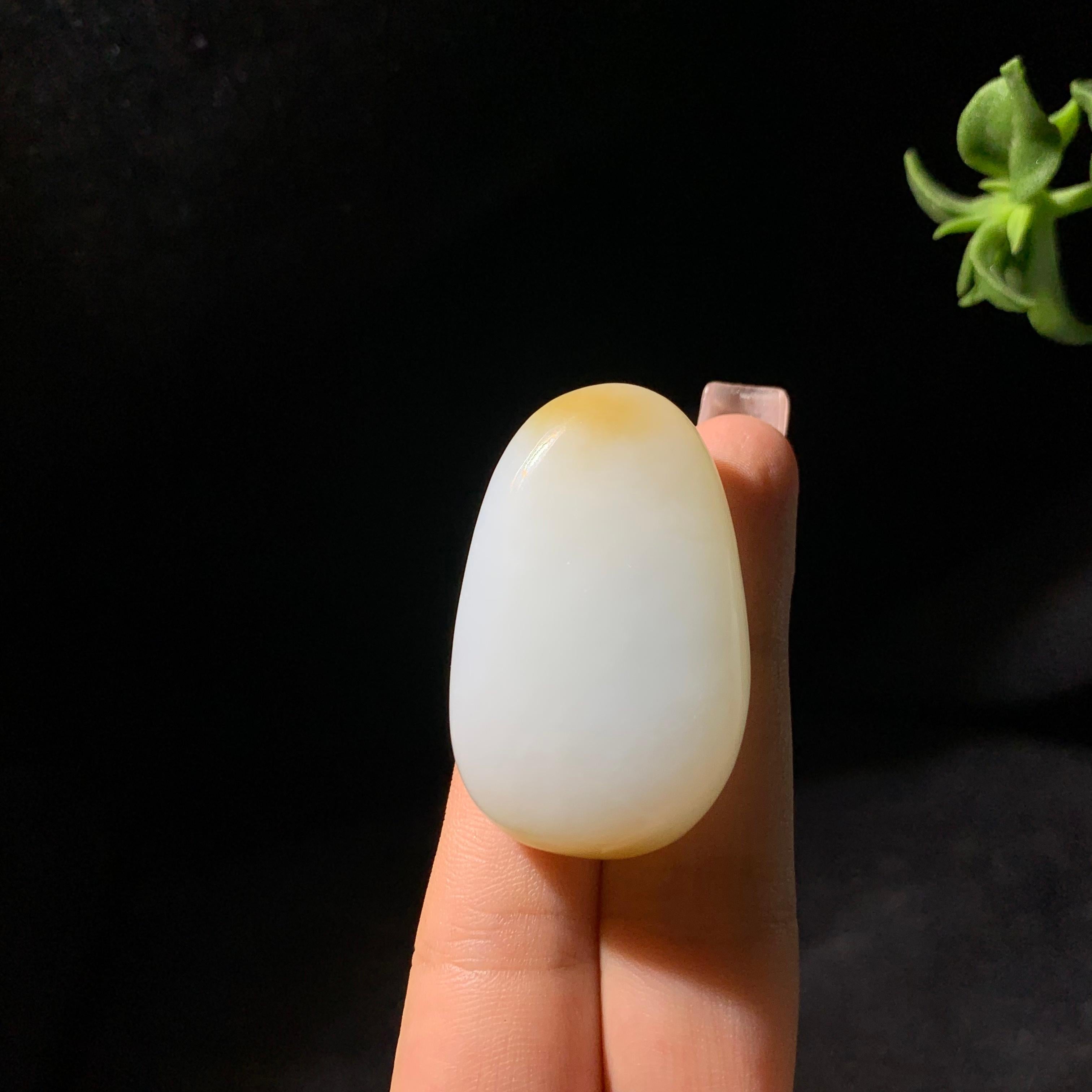 和田山料羊脂白玉佛公（30.8g）