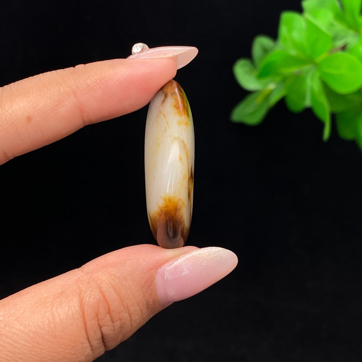 和田玉聚黄皮籽料吊坠籽（15.8g）