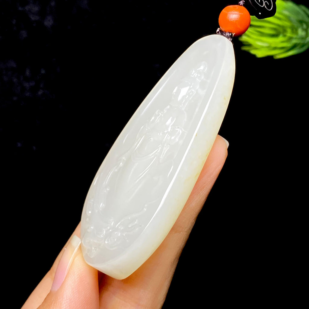 和田玉籽料观音（37.4g）