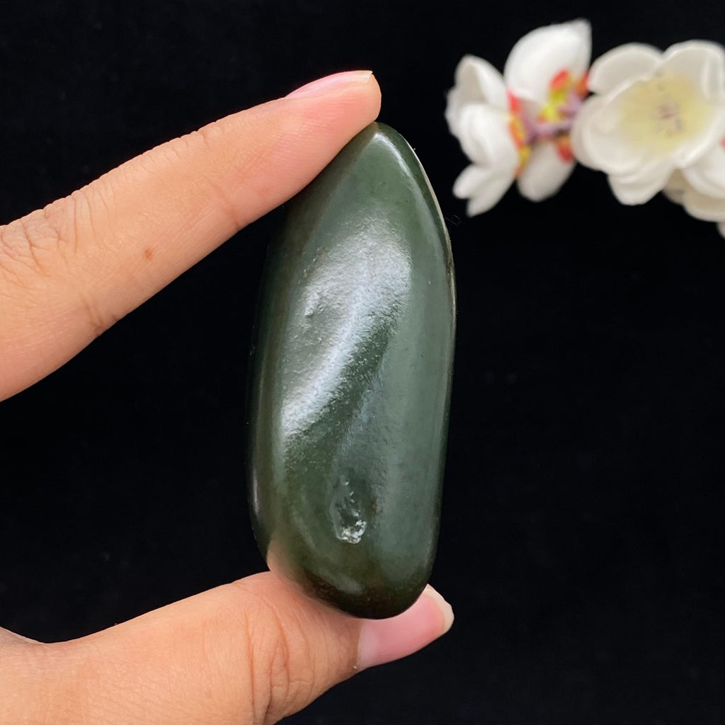 和田玉青玉带红皮籽料手把件（128.2g）