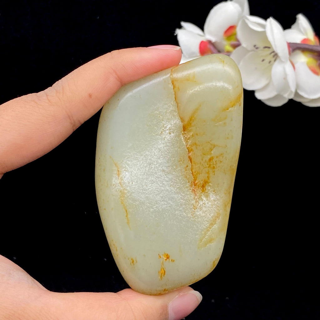 和田玉洒红皮籽料手把件（166.4g）