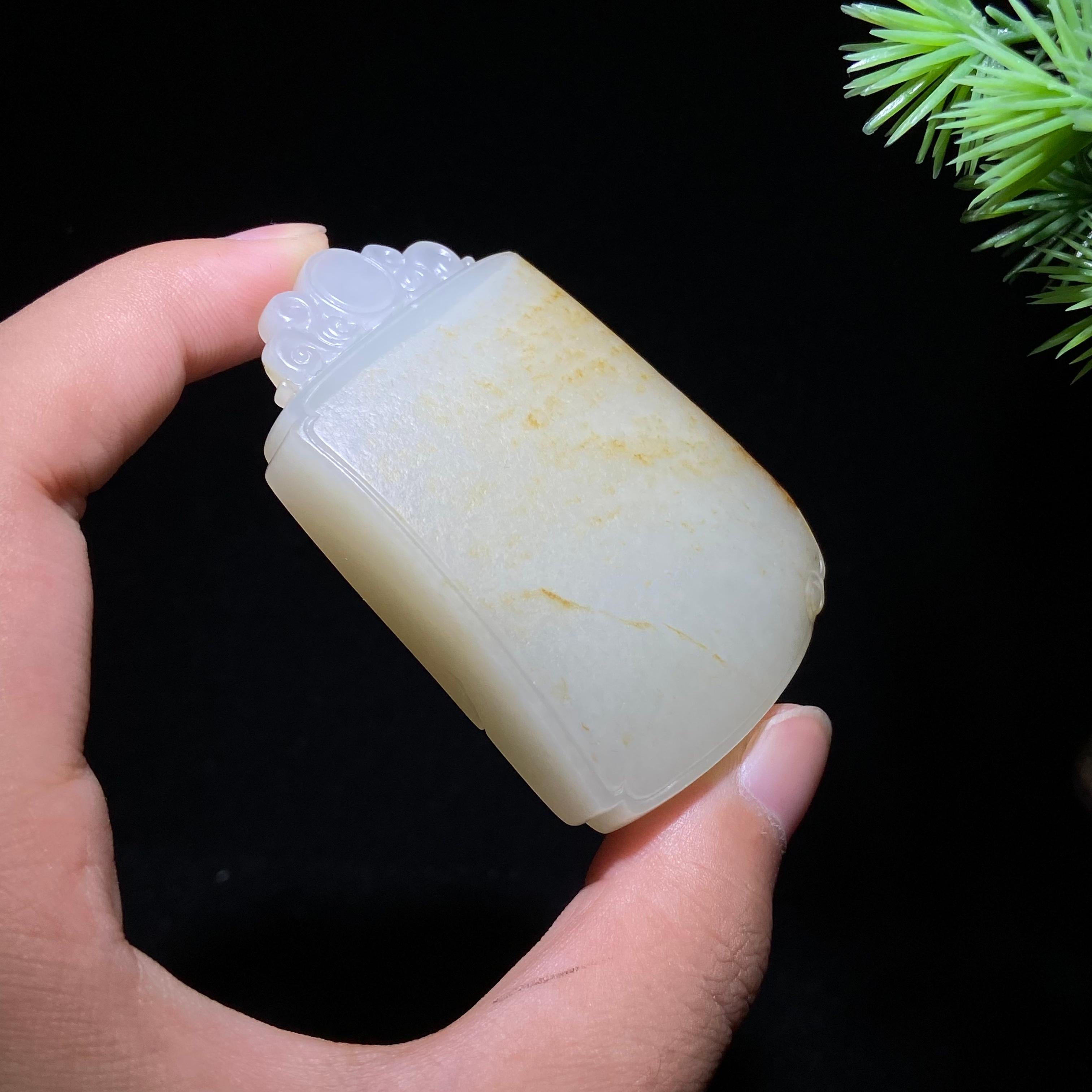 和田玉籽料无事牌（70.1g）