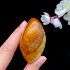 和田玉聚红皮籽料原石（98.1g）