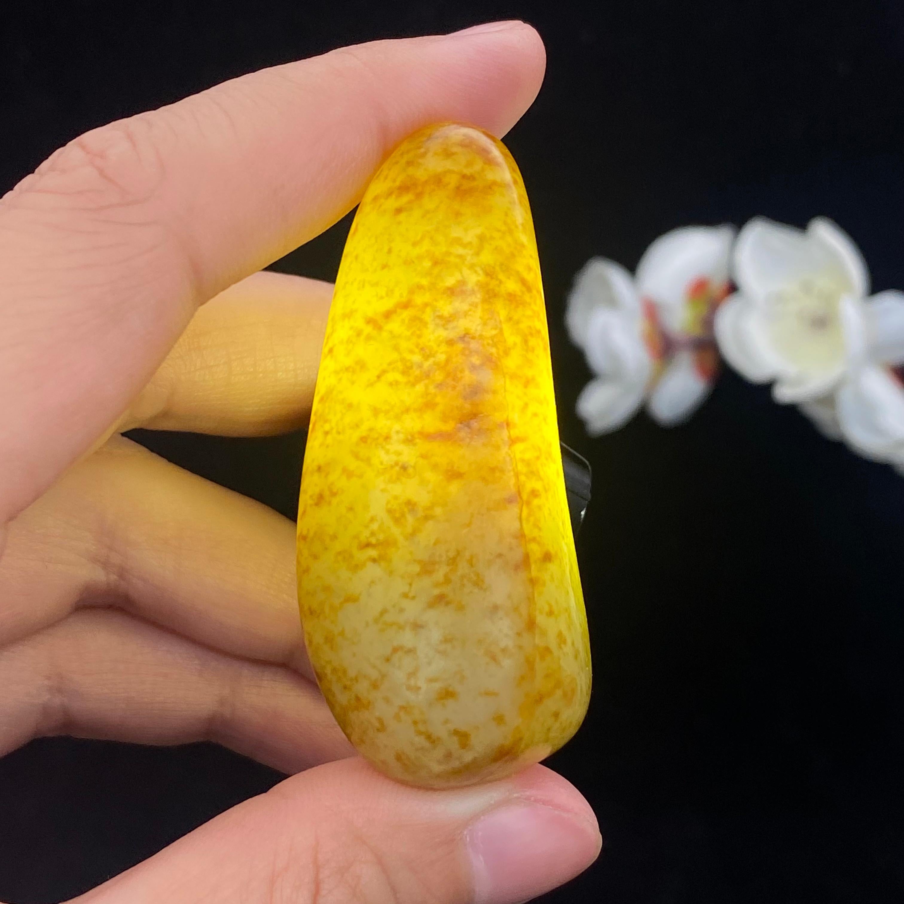 和田玉洒金皮籽料原石（39g）