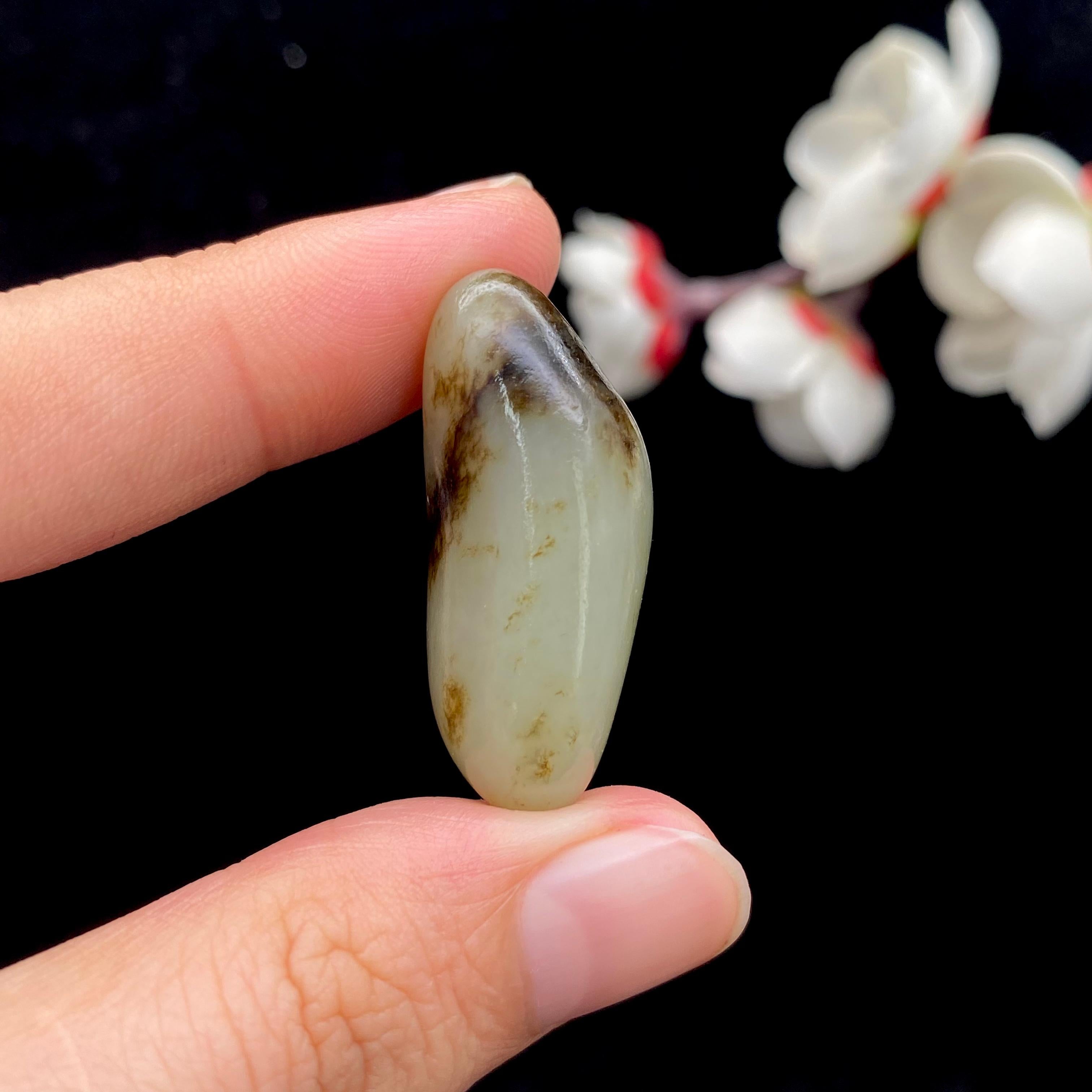 和田玉秋梨皮籽料吊坠籽（12.4g）