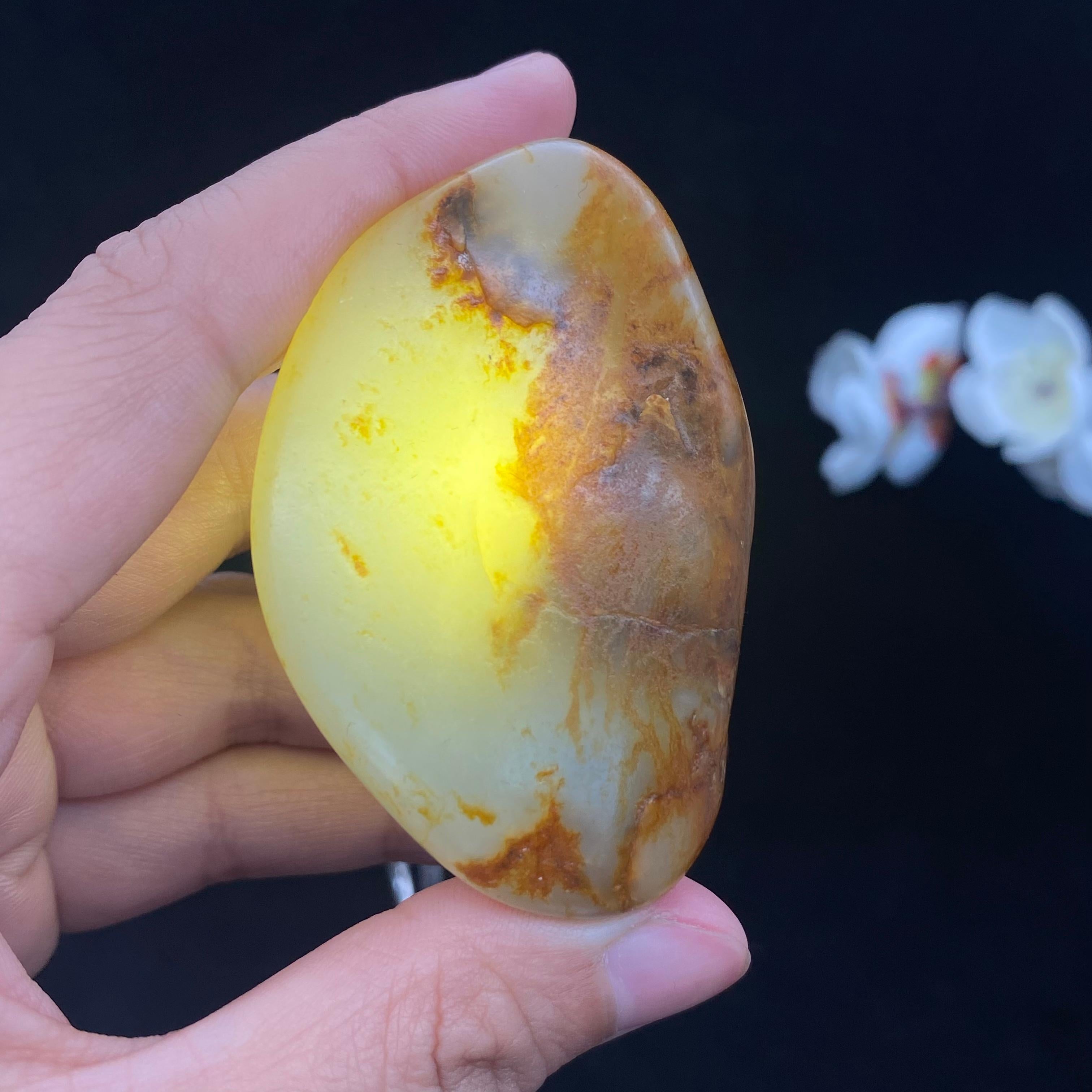 和田玉聚黄皮籽料挂件（57.3g）