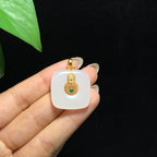 18k金镶和田山料白玉无事牌挂件（8.5g）
