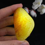 和田玉聚红皮籽料原石（52.1g）