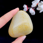 和田玉洒金皮籽料手把件（134g）