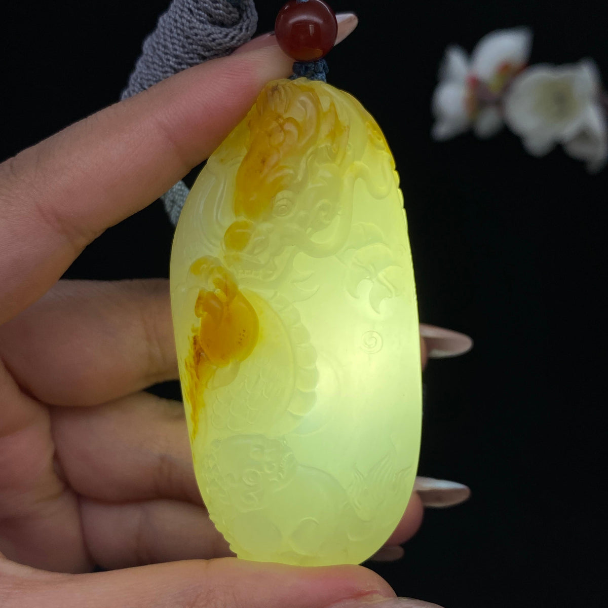 和田玉籽料【龙】大挂件（77.6g）