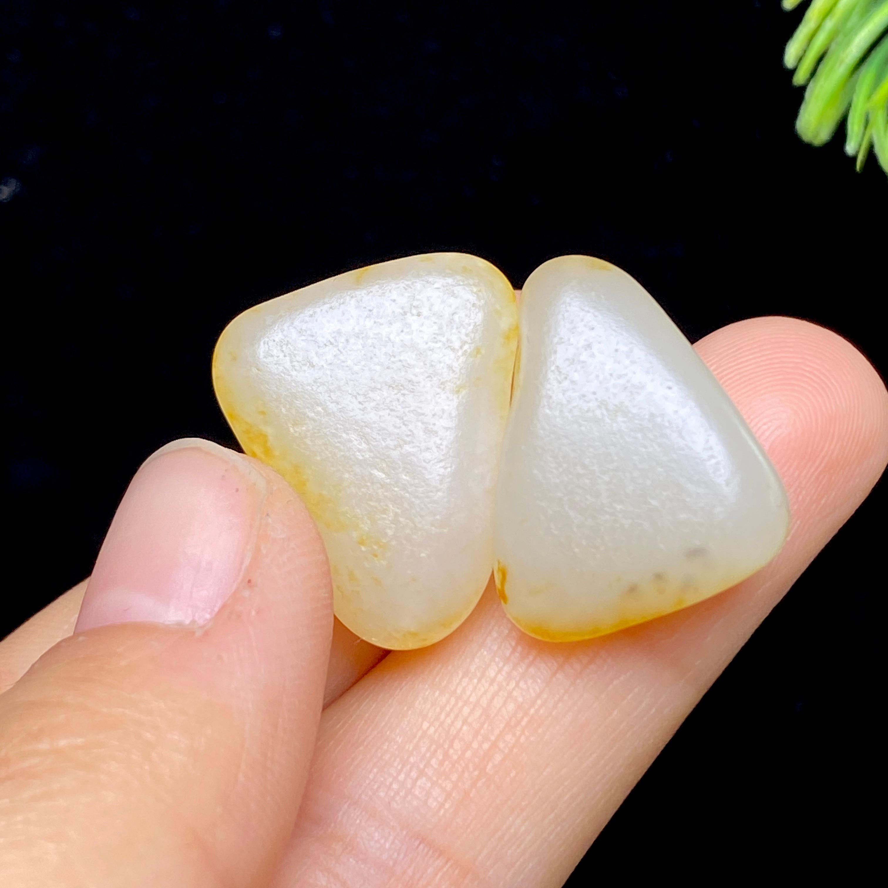 和田玉洒金皮籽料（8.5g）