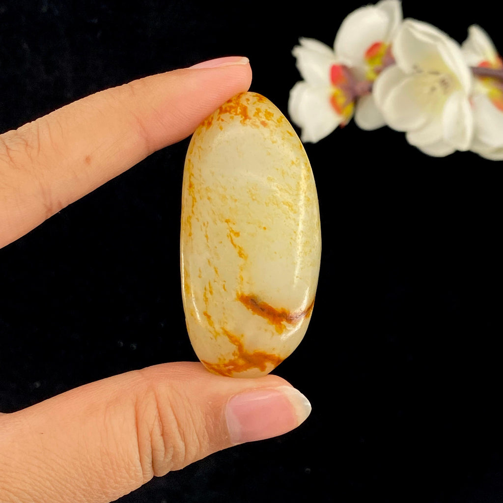 和田玉洒红皮籽料挂件（43.1g）