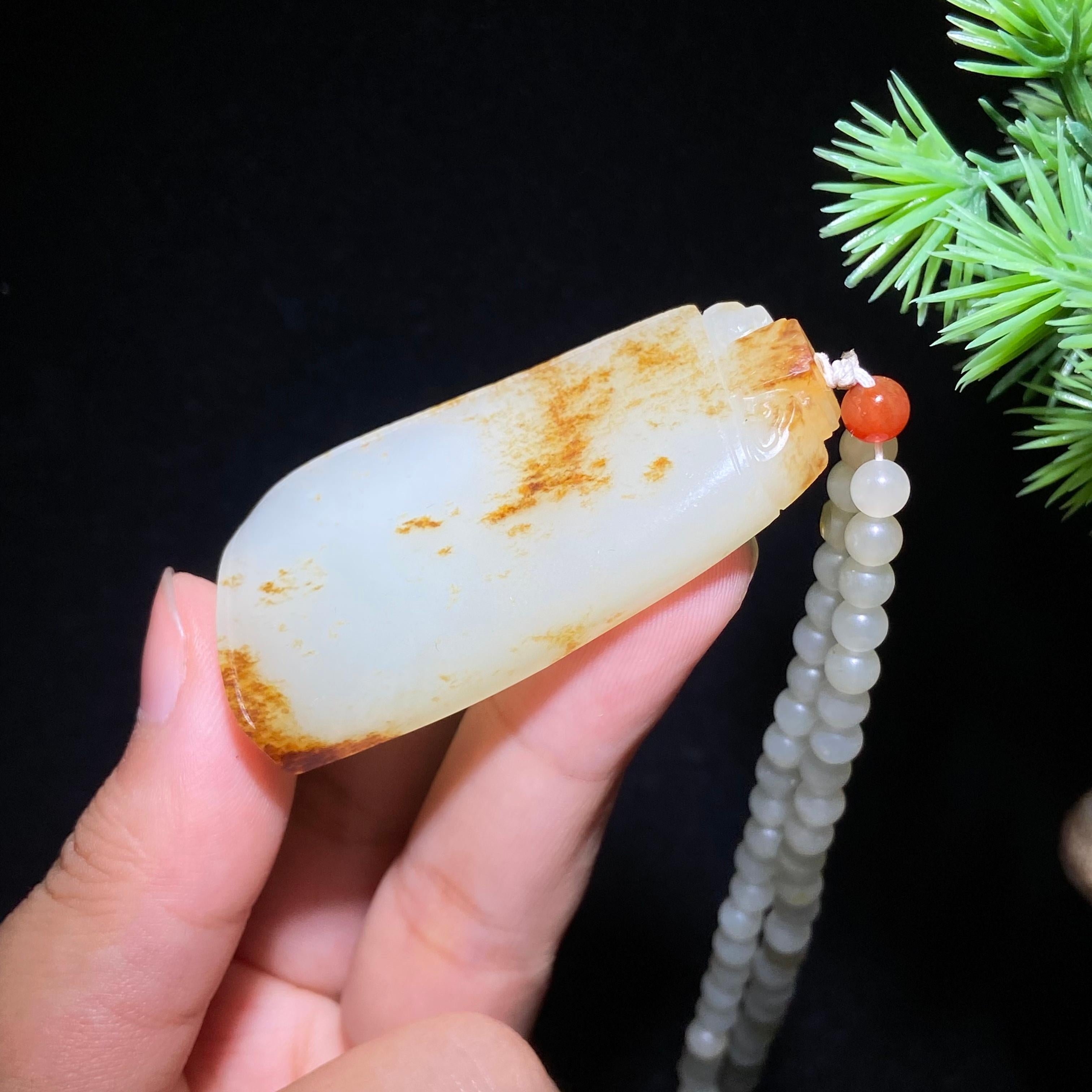和田玉籽料无事牌（32.7g）