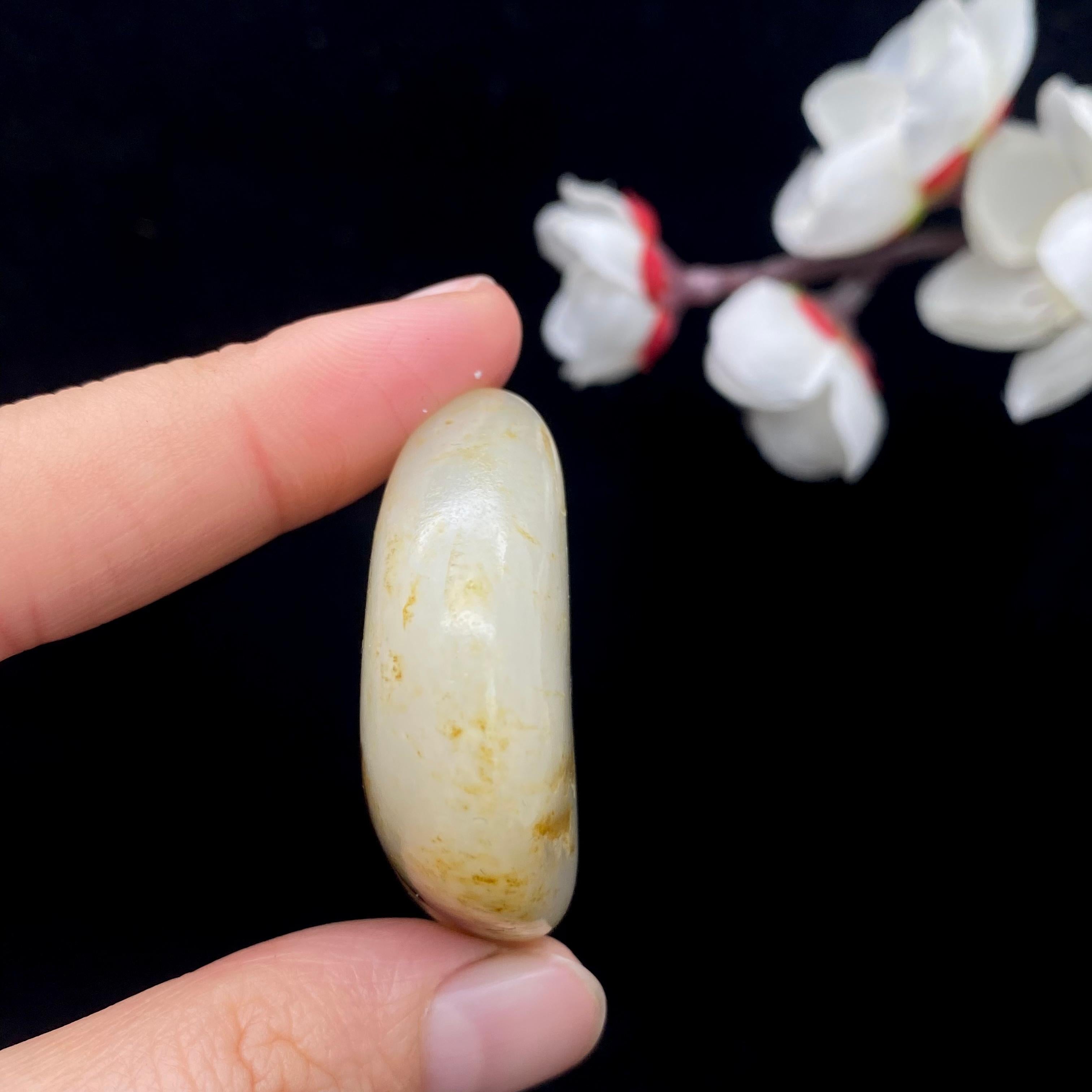 和田玉洒金皮籽料原石（28.3g）