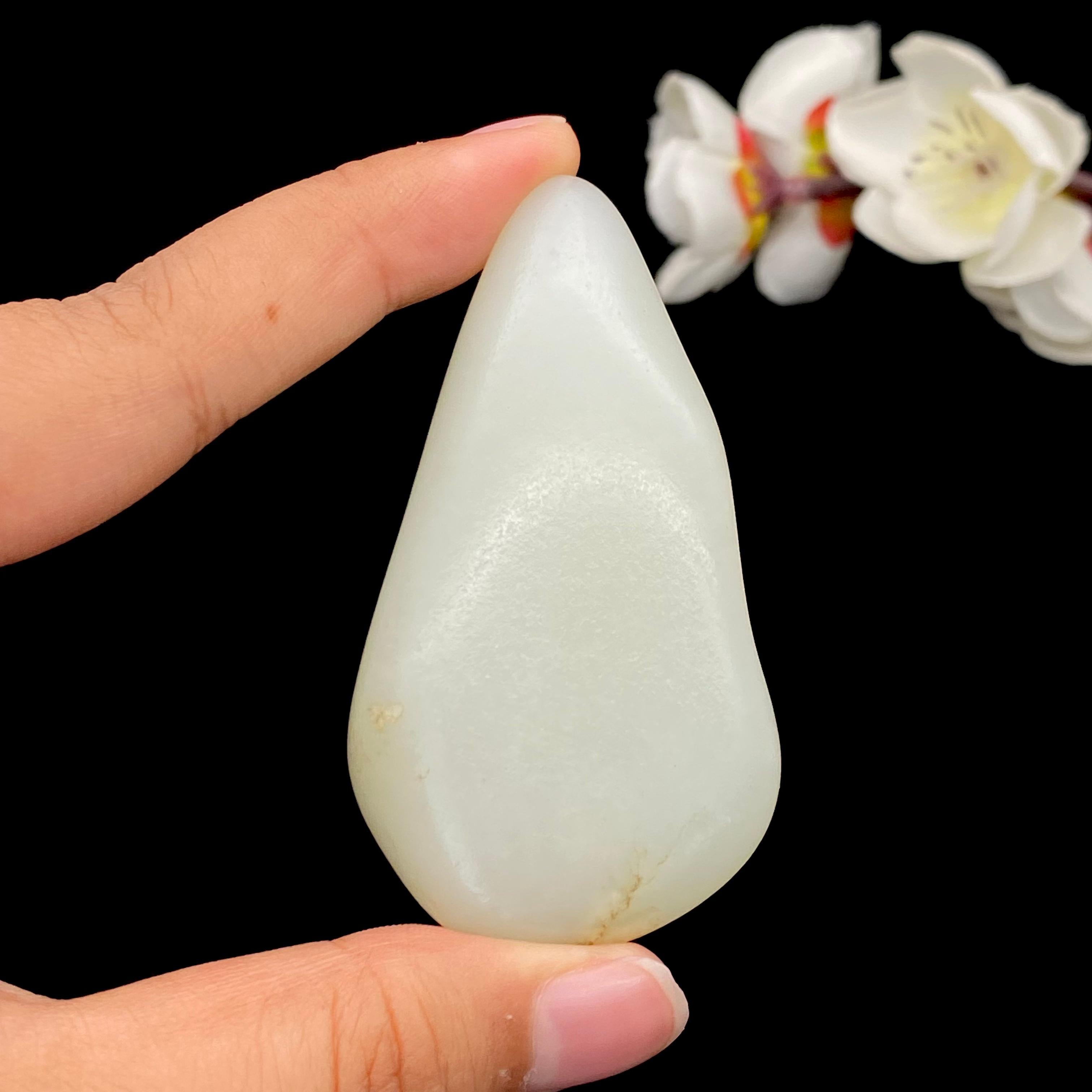 和田玉白玉籽料原石（71g） – 厚德载玉