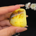 和田玉秋梨皮籽料挂件（26.4g）