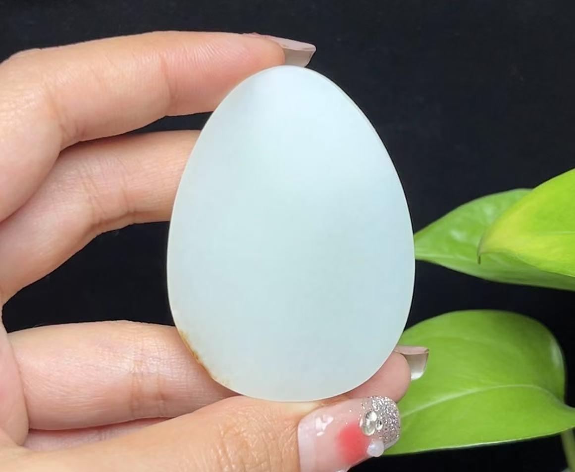 新疆和田玉籽料大日如来（33.3g）