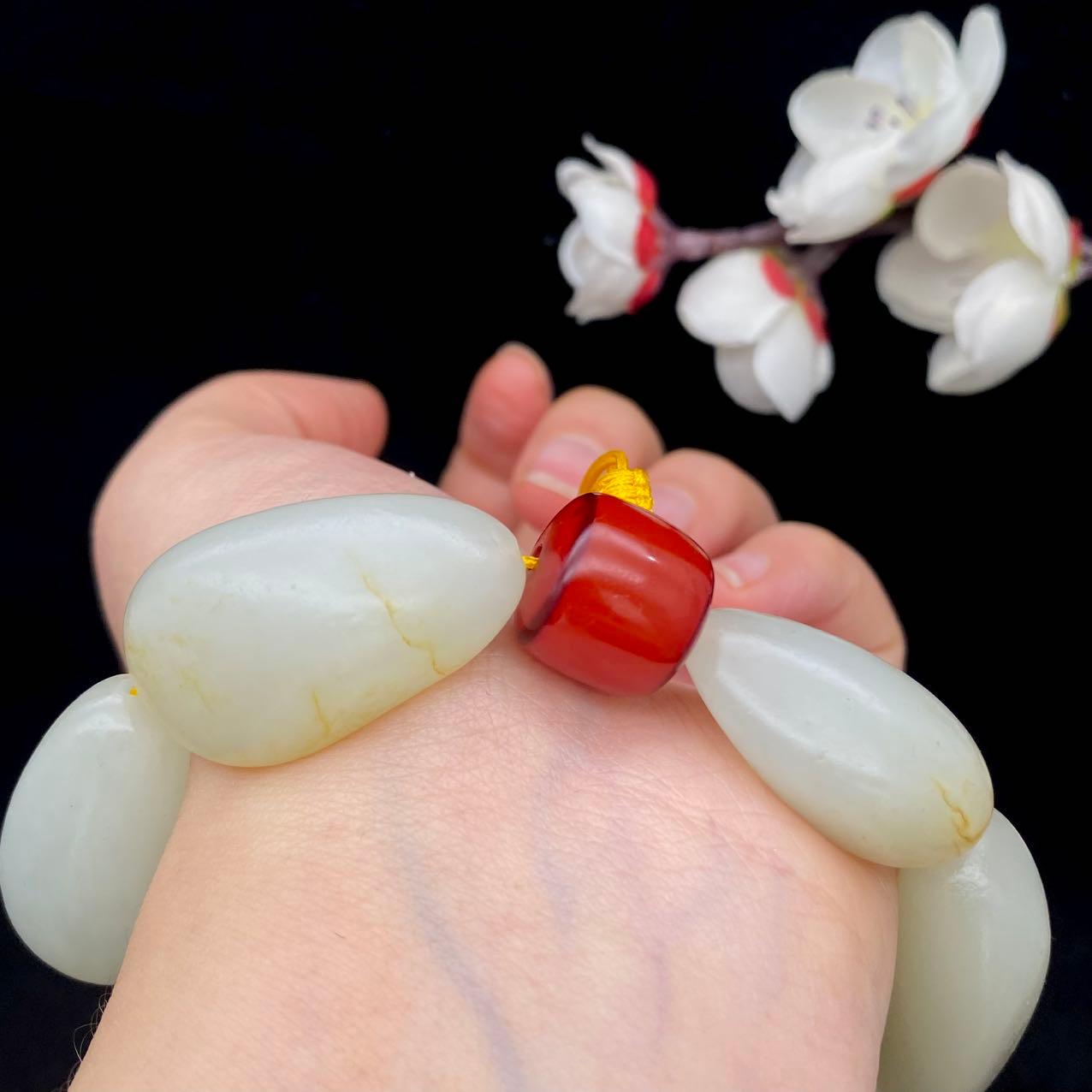 和田玉白玉带洒金皮【精品手串】（92.6g）