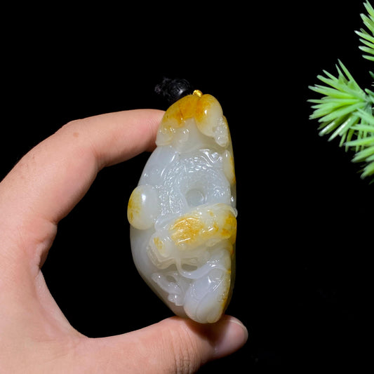 和田玉籽料龙行天下（81.1g）