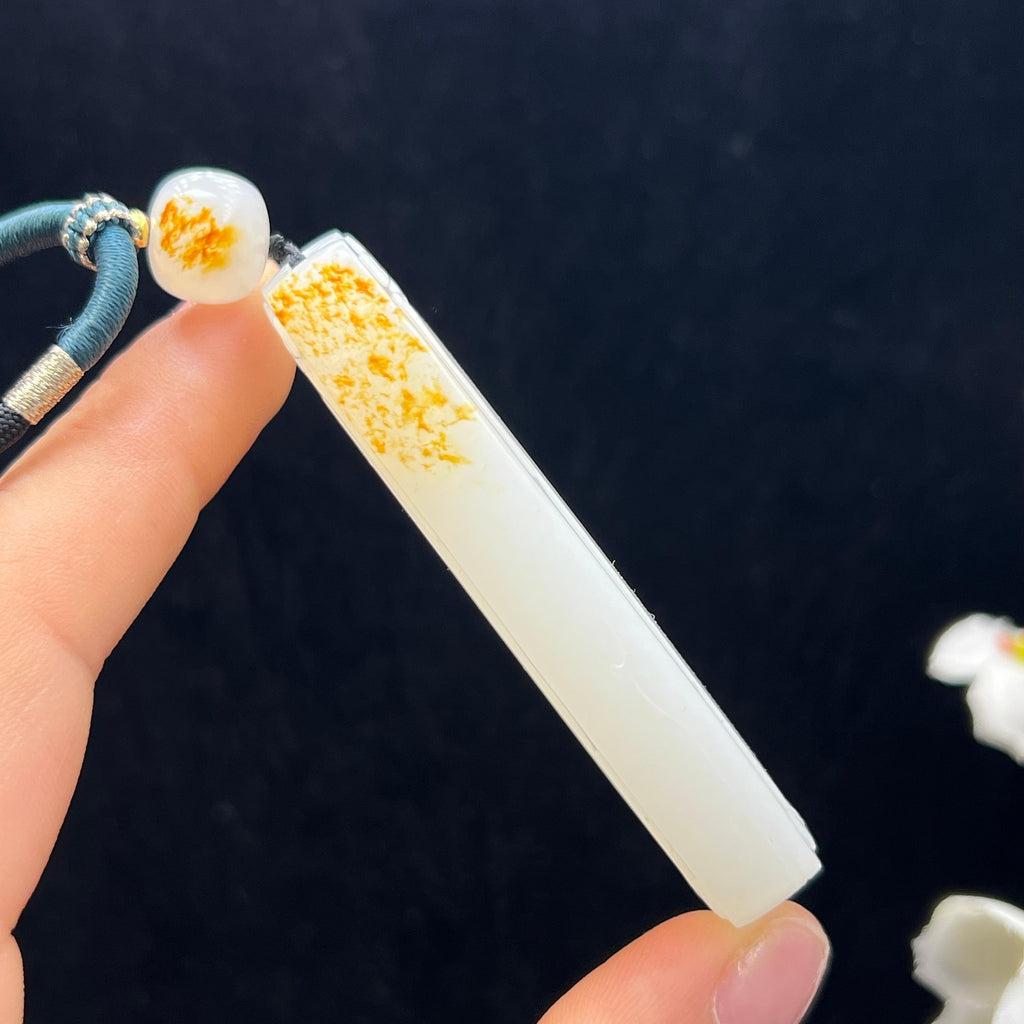 和田玉籽料无事牌（75.0g）