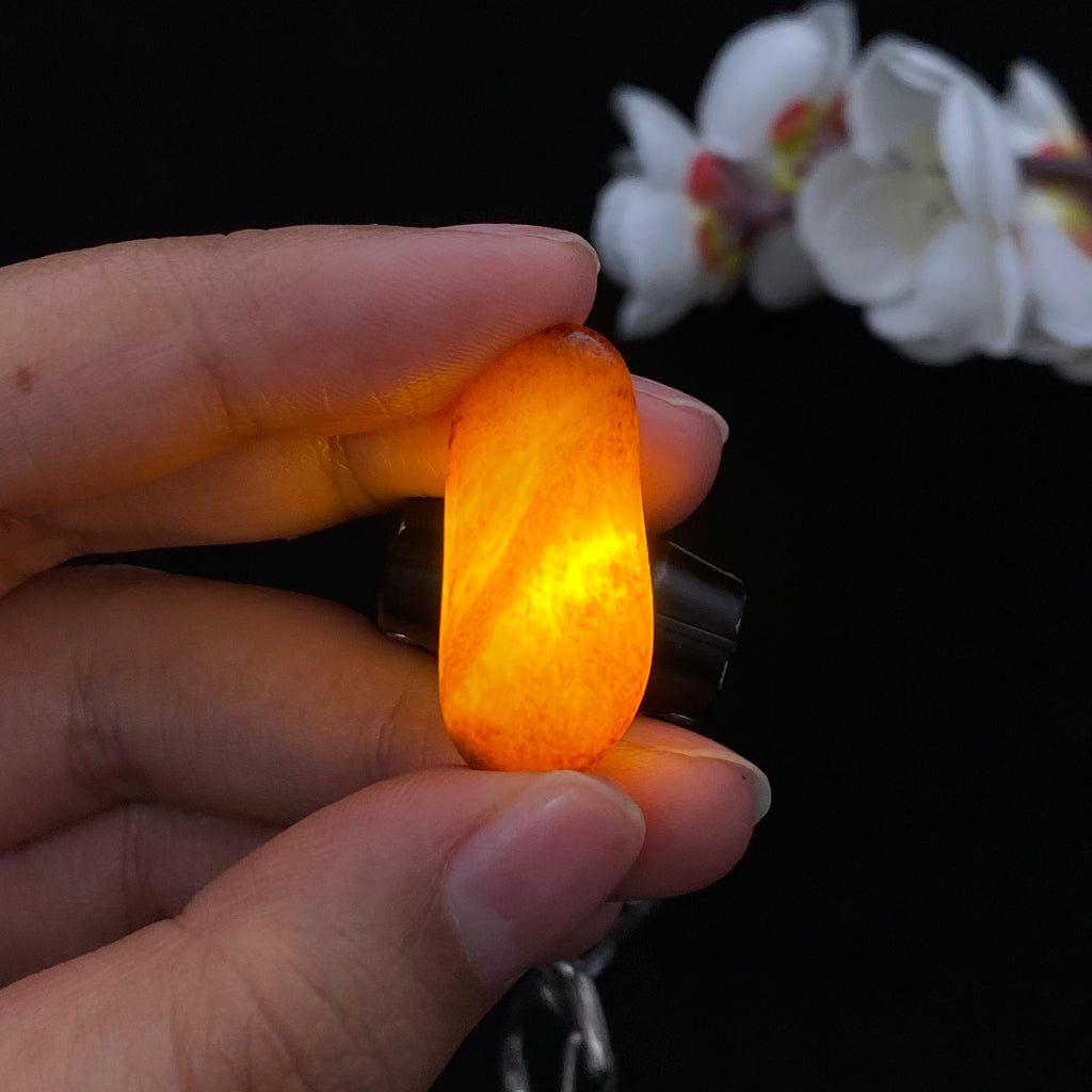 和田玉红沁皮籽料戒面籽（5.1g）