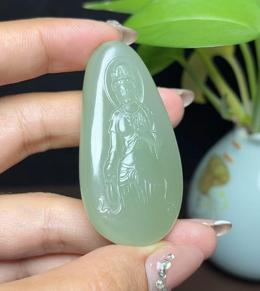 和田玉湖水绿站观音（29.1g）