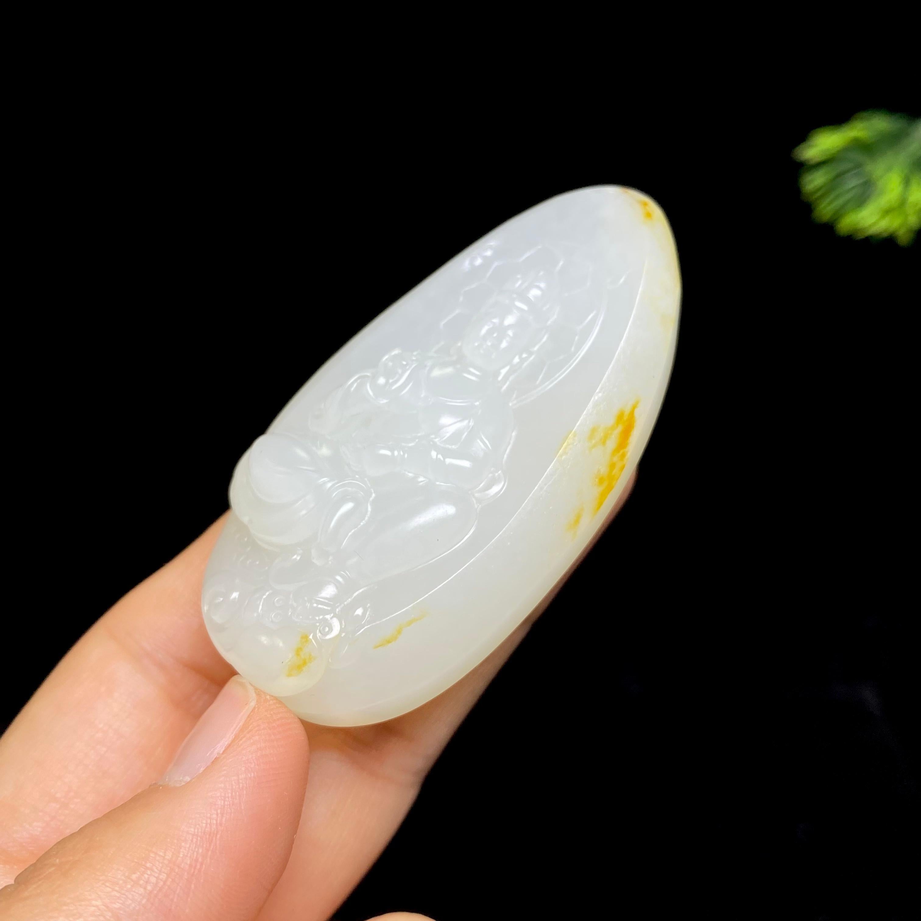 和田玉籽料观音（53.4g）