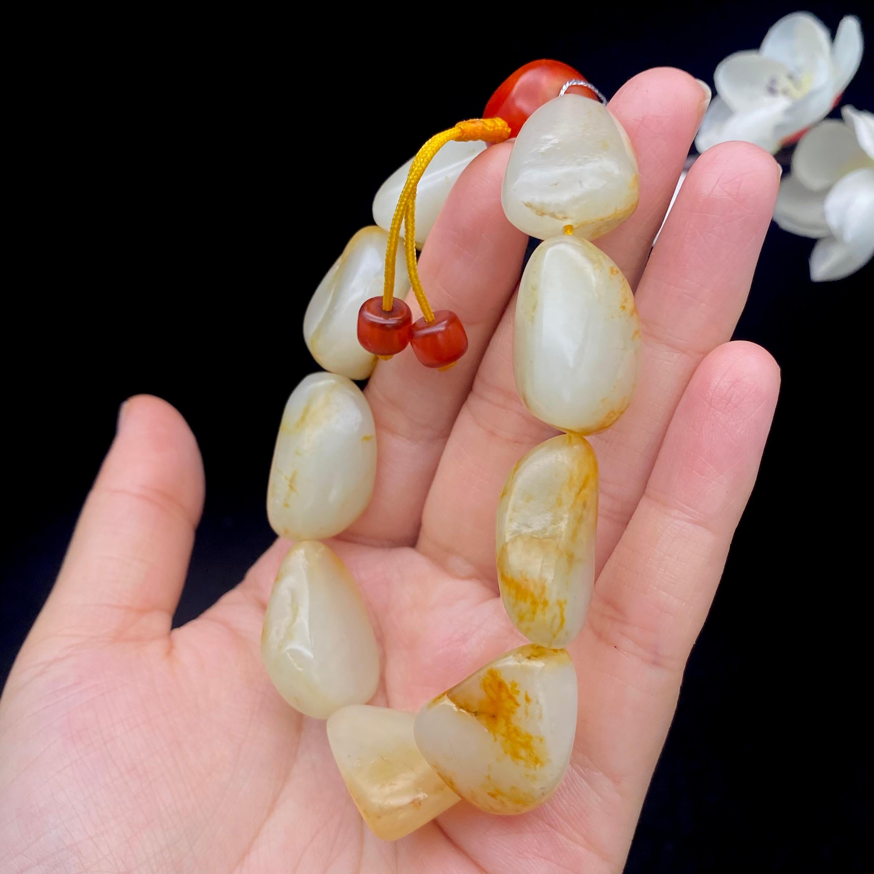 和田玉洒金皮籽料【精品手串】（66.1g）